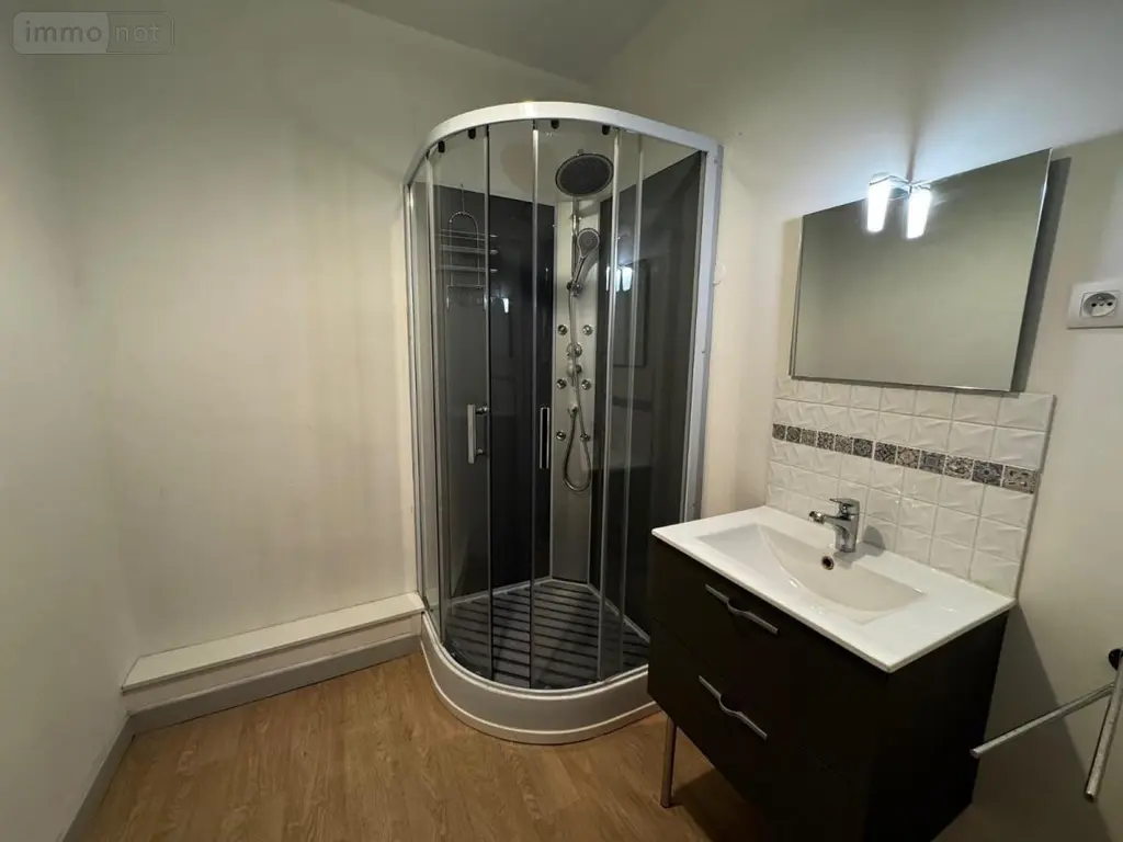Location appartement Dole 39100 Jura 39 76 m2 2 pièces 595 euros 39033-L627 005