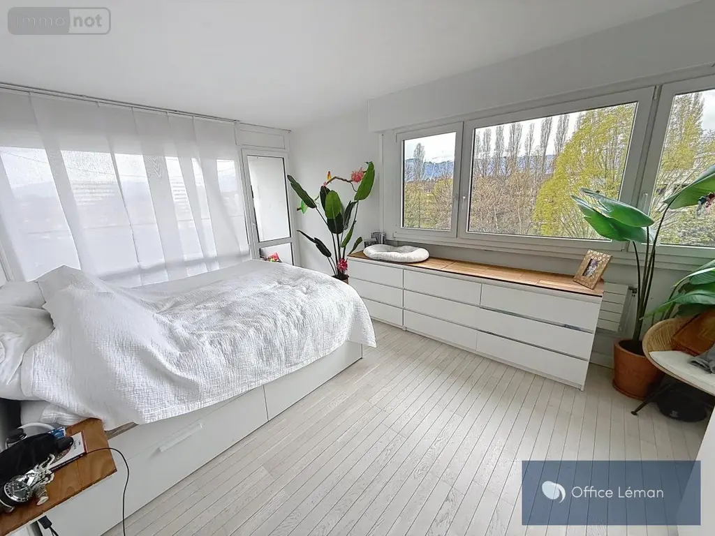 Appartement a vendre Ferney-Voltaire 01210 Ain 01 126 m2 6 pièces 470000 euros 01047-829 005