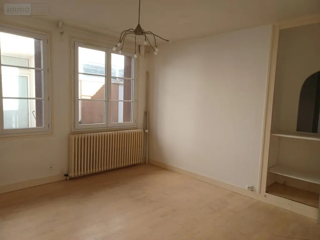 Immeuble de rapport a vendre L'Île-Bouchard 37220 Indre-et-Loire 37 144 m2 188800 euros 37094-26 006