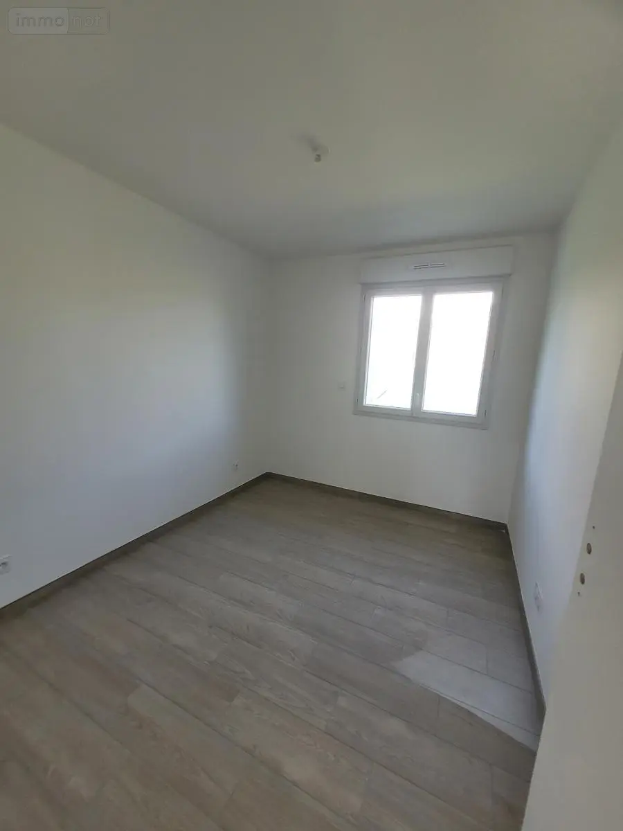 Location maison Le Vaudreuil 27100 Eure 27 83 m2 1180 euros 27063-L314 006