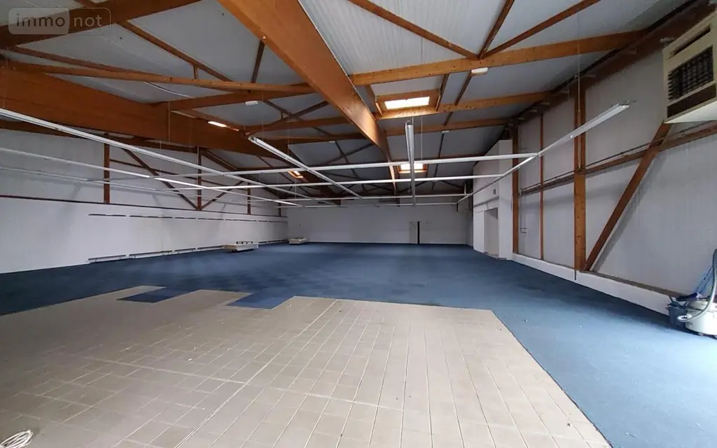 Location immeuble de rapport Carhaix-Plouguer 29270 Finistère 29 500 m2 3000 euros 29066-L54 001