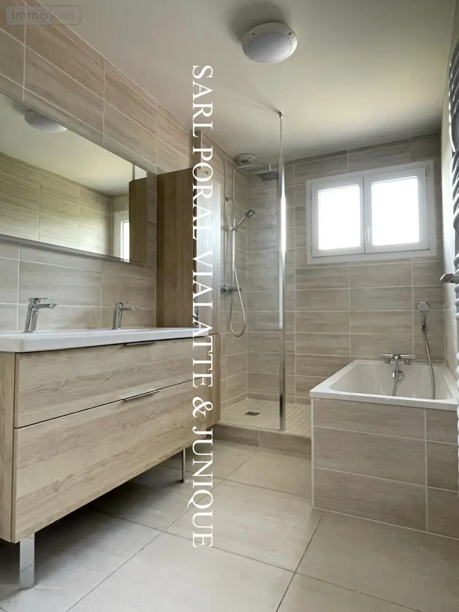 Location appartement Ambérieu-en-Bugey 01500 Ain 01 125 m2 4 pièces 1124 euros 01031-L733 006
