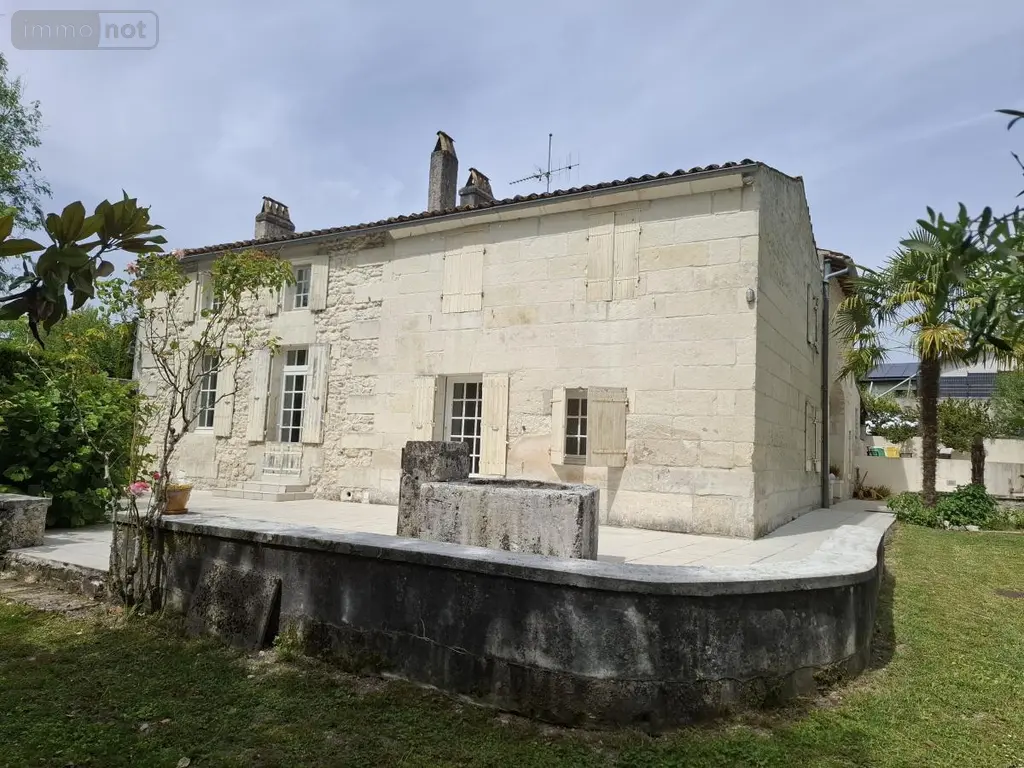 Maison a vendre Saintes 17100 Charente-Maritime 17 405 m2 11 pièces 475000 euros 17111-738 005