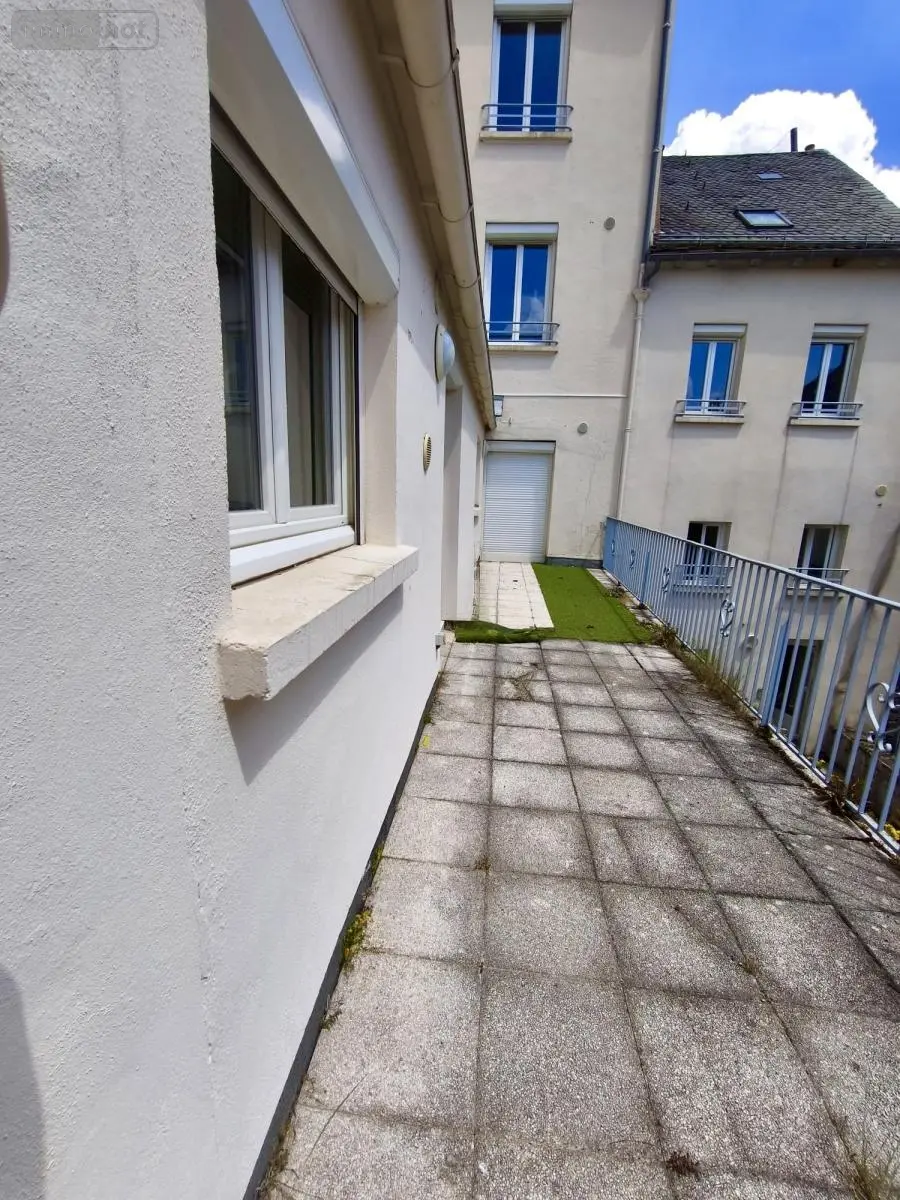 Location appartement Saint-Chély-d'Apcher 48200 Lozère 48 75 m2 710 euros 48032-L125 002