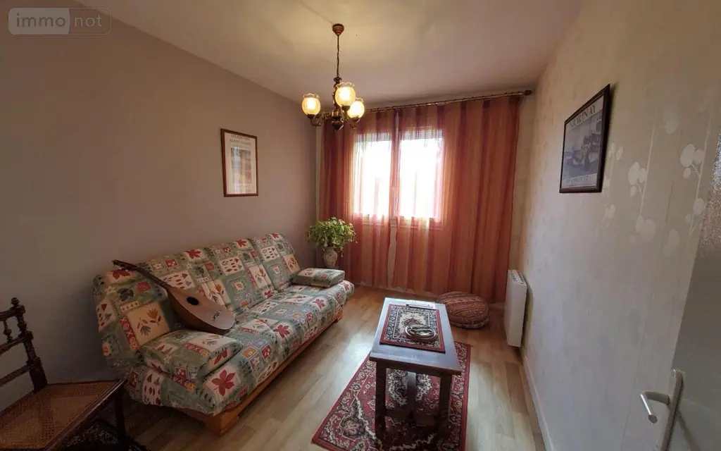 Appartement a vendre Carhaix-Plouguer 29270 Finistère 29 106 m2 5 pièces 141750 euros 29066-3732 005