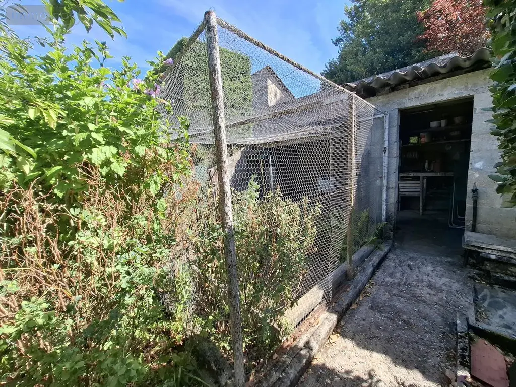 Maison a vendre Saintes 17100 Charente-Maritime 17 147 m2 8 pièces 374000 euros 17111-746 034