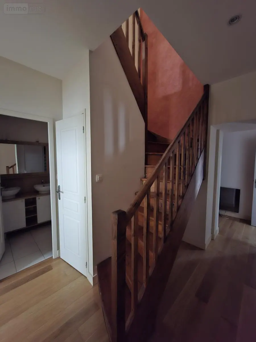 Appartement a vendre Saintes 17100 Charente-Maritime 17 74 m2 3 pièces 143740 euros 17111-725 003