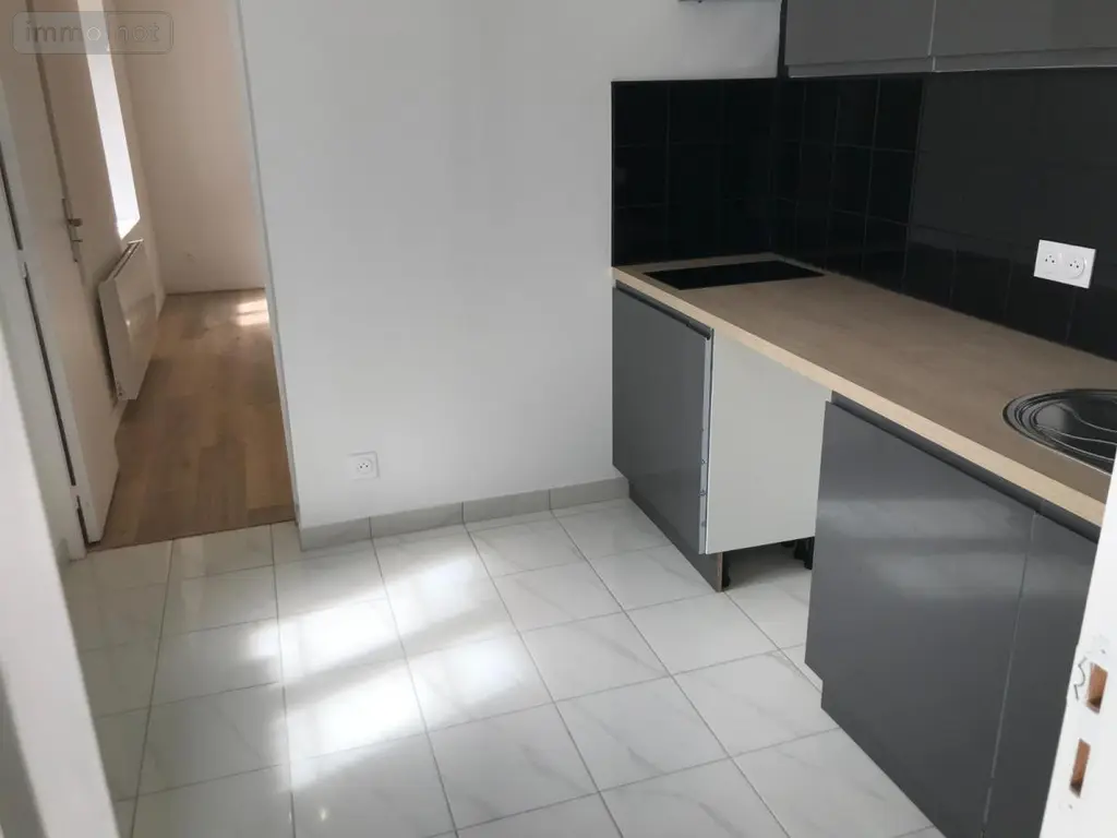 Location appartement Pont-de-l'Arche 27340 Eure 27 30 m2 1 pièce 450 euros 27063-L317 002