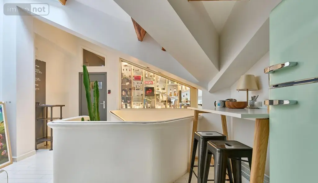 Immeuble de rapport a vendre Paris 17e Arrondissement 75017 Paris 75 1096 m2 7420000 euros 75022-904 012