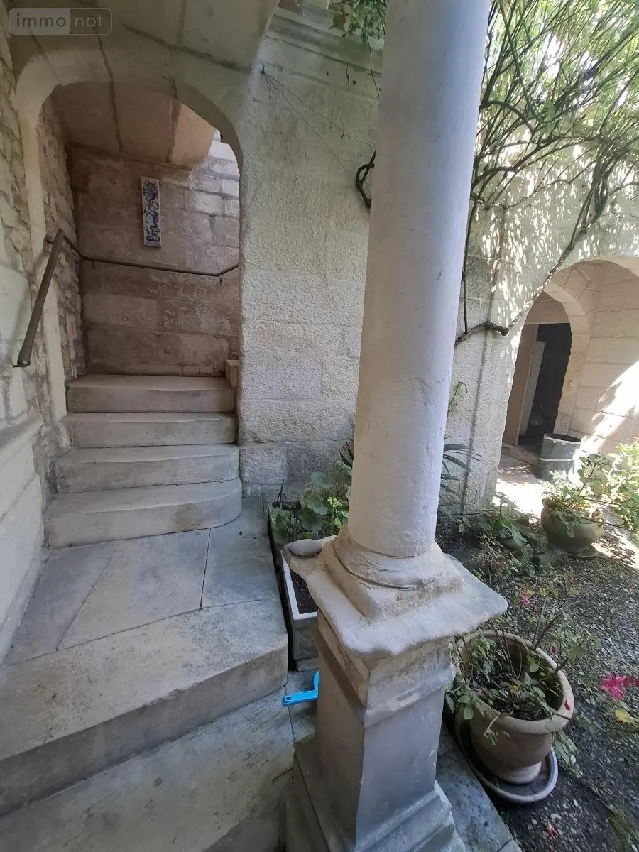 Maison a vendre Saintes 17100 Charente-Maritime 17 350 m2 13 pièces 988000 euros 17111-674 052