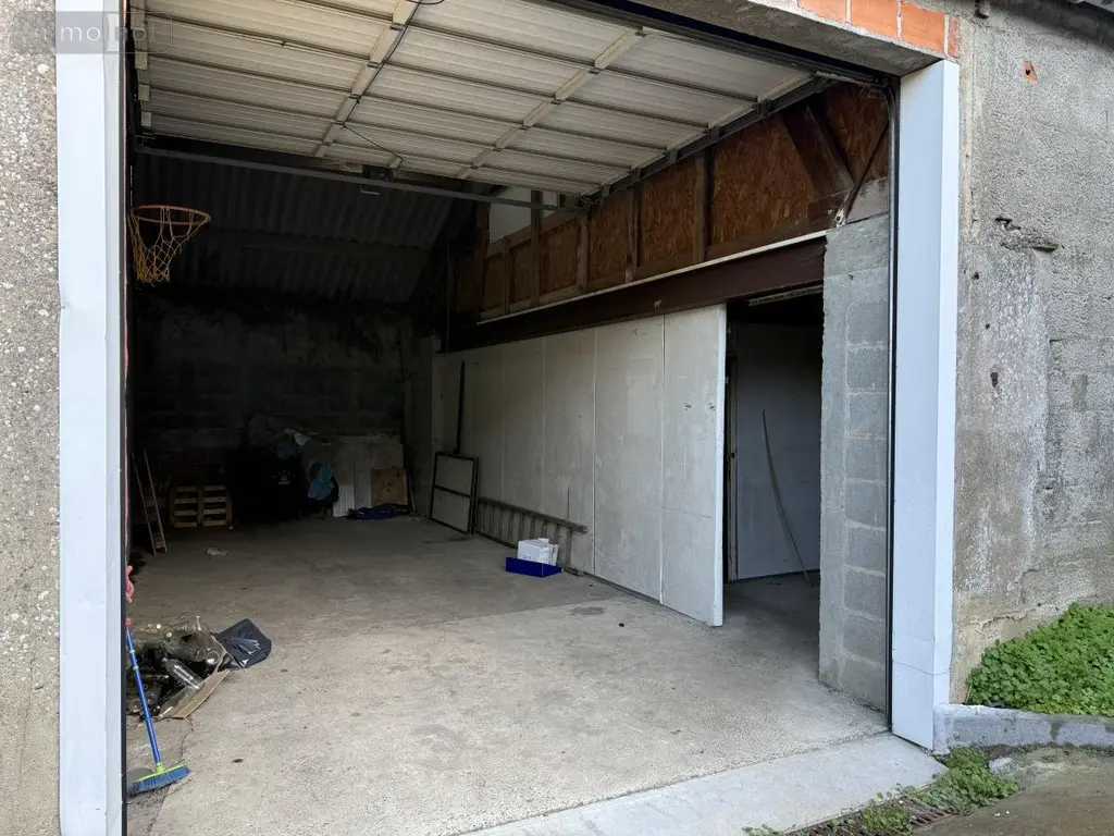 Immeuble de rapport a vendre Beaupréau-en-Mauges 49600 Maine-et-Loire 49 260 m2 146720 euros 49058-1546 011