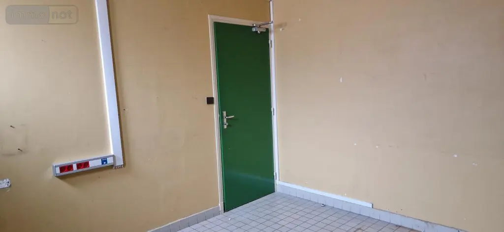 Location fonds et murs commerciaux Pont-à-Vendin 62880 Pas-de-Calais 62 126 m2 850 euros 62032-L888 009