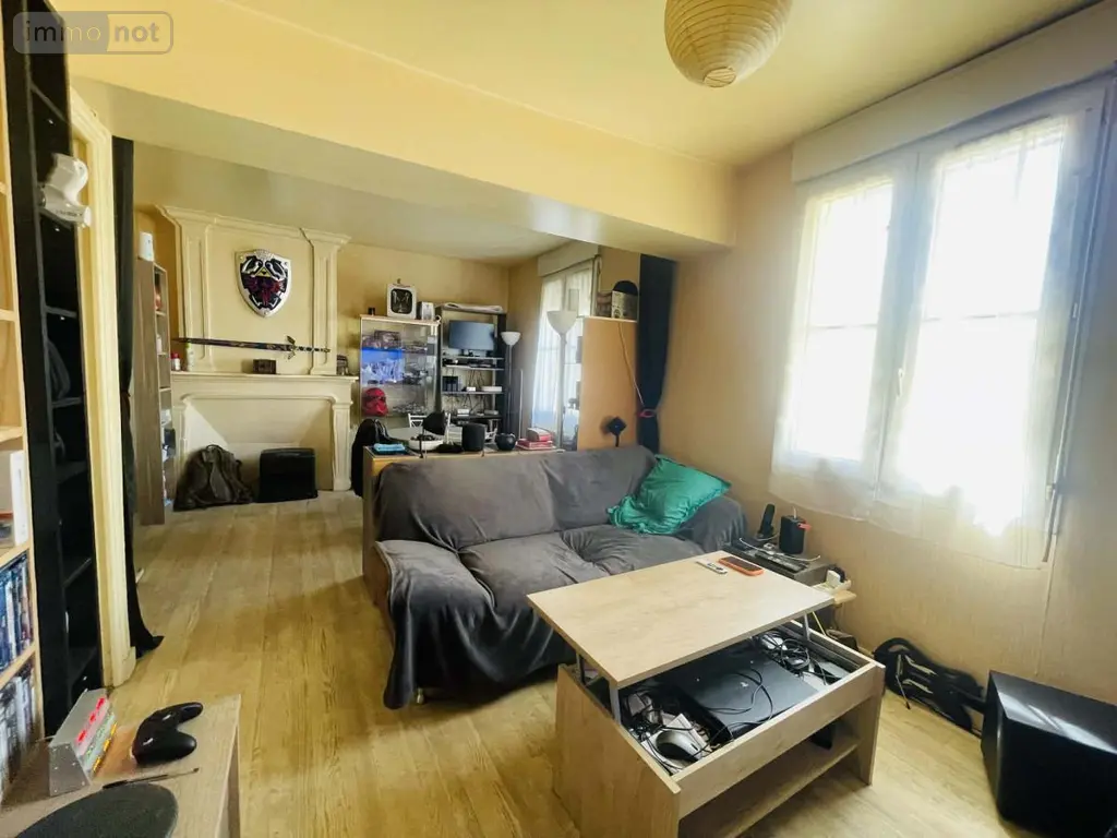 Appartement a vendre Saumur 49400 Maine-et-Loire 49 42 m2 2 pièces 79500 euros 49075-780 002