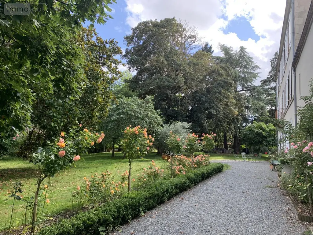 Maison a vendre Cholet 49300 Maine-et-Loire 49 390 m2 14 pièces 900000 euros 49055-117 002