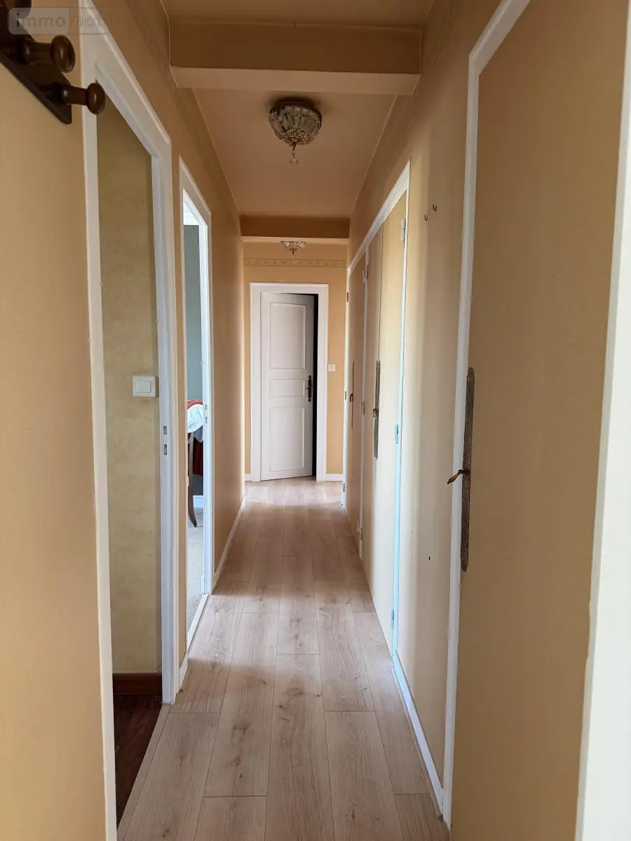 Appartement a vendre Cholet 49300 Maine-et-Loire 49 88 m2 5 pièces 136240 euros 49058-1515 011