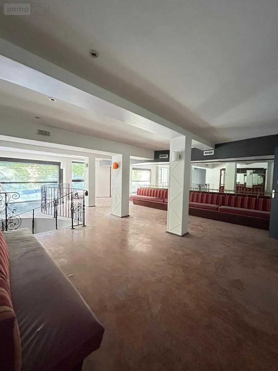 Location fonds et murs commerciaux Nantes 44000 Loire-Atlantique 44 115 m2 2830 euros 35056-L7 006