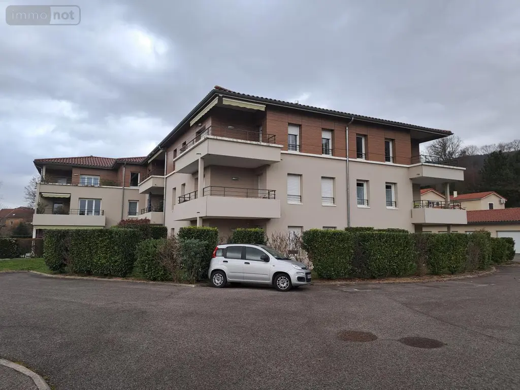 Location appartement Lagnieu 01150 Ain 01 69 m2 3 pièces 1000 euros 01037-L102 001