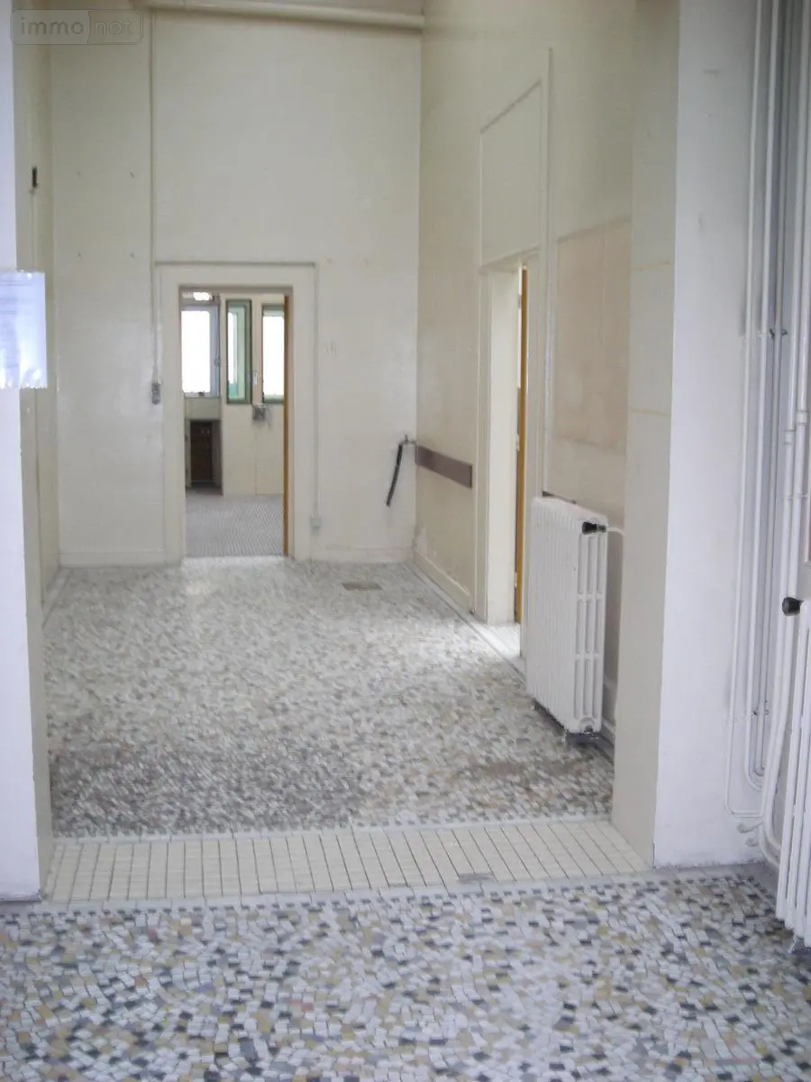 Fonds et murs commerciaux a vendre Cambrai 59400 Nord 59 279 m2 4 pièces 125760 euros 59083-2505 003