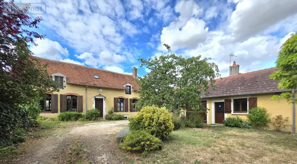 Maison a vendre Mehun-sur-Yèvre 18500 Cher 18 144 m2 5 pièces 267240 euros 18058-35 010