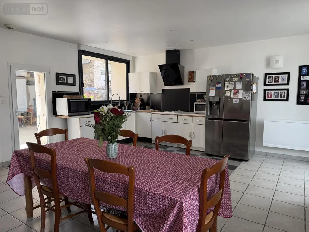 Maison a vendre La Pouëze 49370 Maine-et-Loire 49 168 m2 7 pièces 214840 euros 49098-1424 004