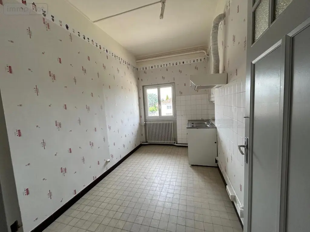 Location appartement Saint-Denis-lès-Bourg 01000 Ain 01 79 m2 3 pièces 600 euros 01065-L427 004