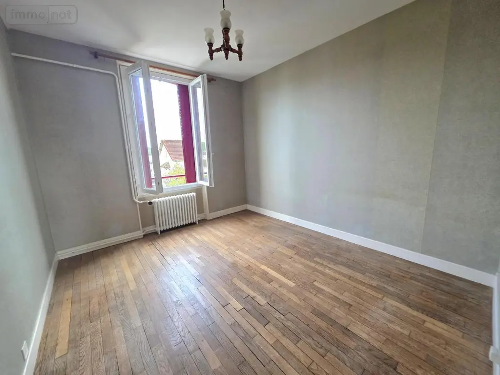 Immeuble de rapport a vendre Vierzon 18100 Cher 18 356 m2 248994 euros 18058-62 007