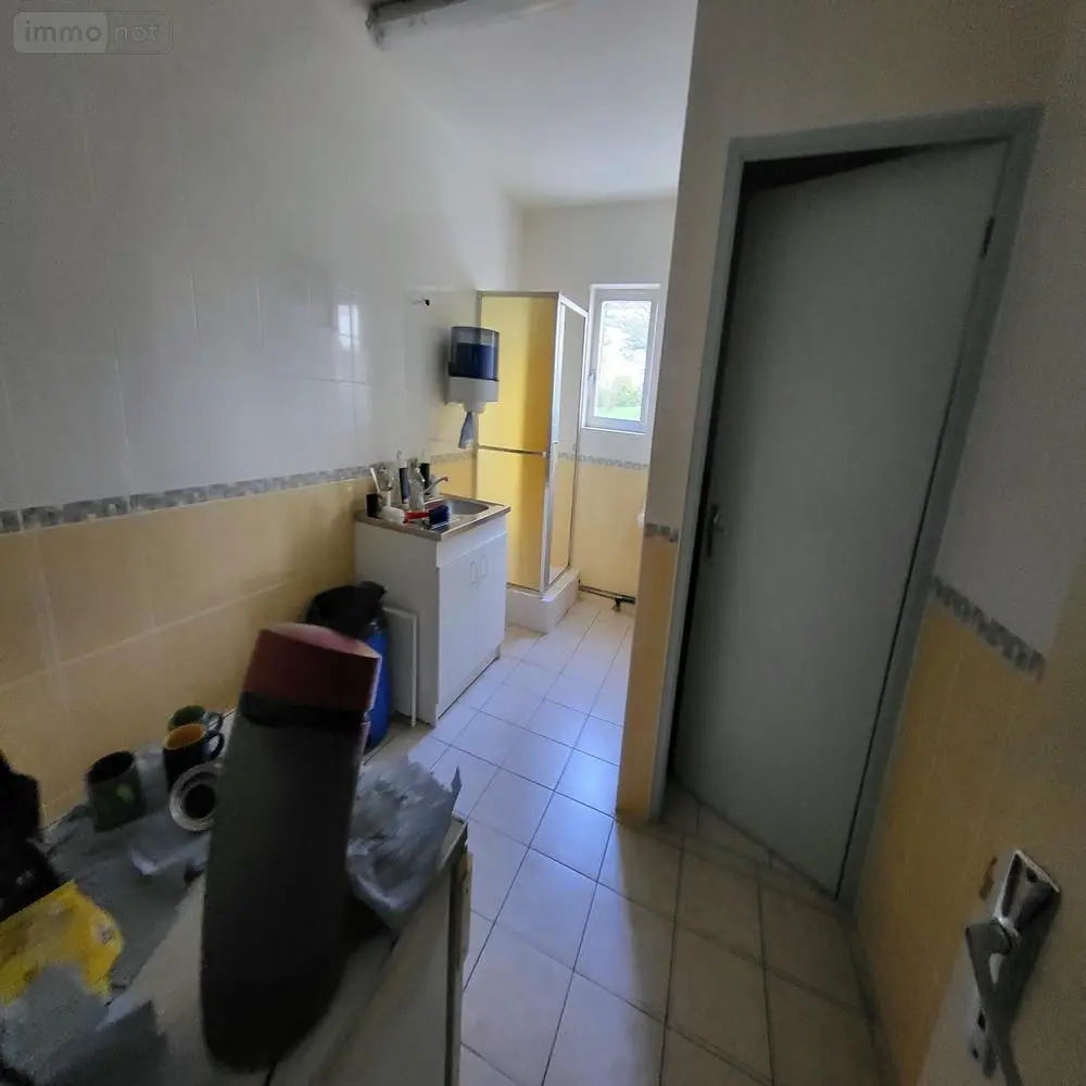 Fonds et murs commerciaux a vendre Châteauneuf-du-Faou 29520 Finistère 29 1673 m2 265000 euros 29126-725 004
