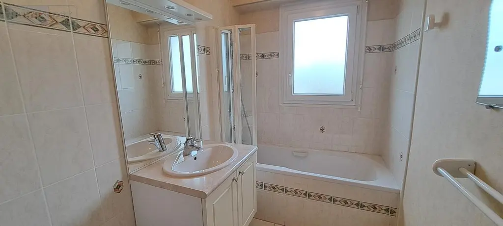 Maison a vendre Bouchemaine 49080 Maine-et-Loire 49 125 m2 5 pièces 320225 euros 49004-1699 007