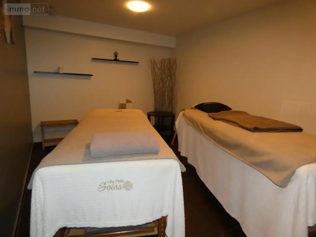 Fonds et murs commerciaux a vendre Morlaix 29600 Finistère 29 149 m2 126720 euros 29086-1605 009