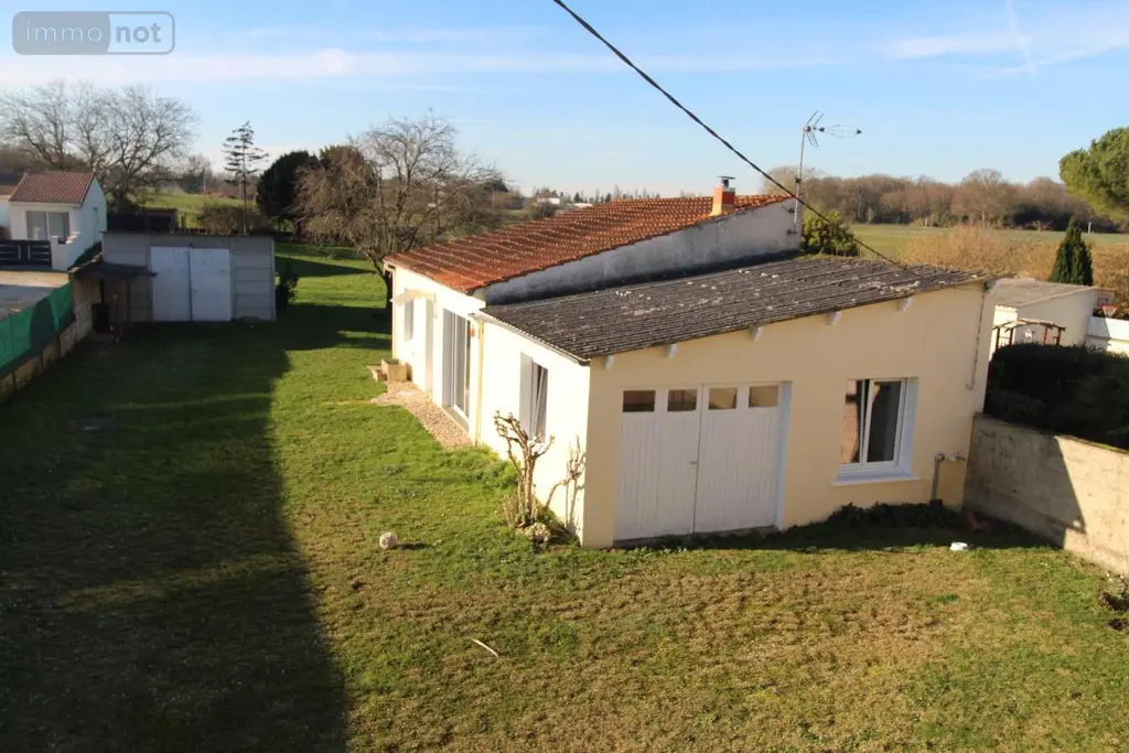 Maison a vendre Saintes 17100 Charente-Maritime 17 135 m2 6 pièces 344000 euros 17111-631 038