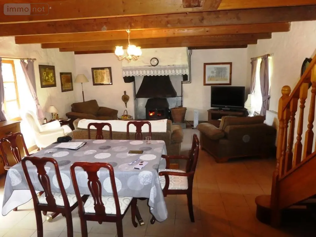 Maison a vendre Maël-Carhaix 22340 Côtes-d'Armor 22 130 m2 5 pièces 145470 euros 56075-2218 009