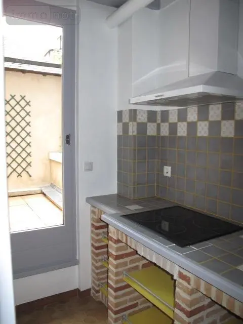 Location appartement Rouen 76000 Seine-Maritime 76 51 m2 640 euros 76002-L302 009