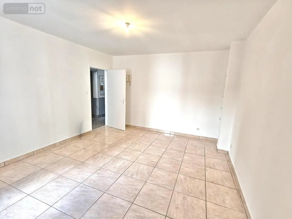 Appartement a vendre Reims 51100 Marne 51 24 m2 1 pièce 75000 euros 51057-1105 005