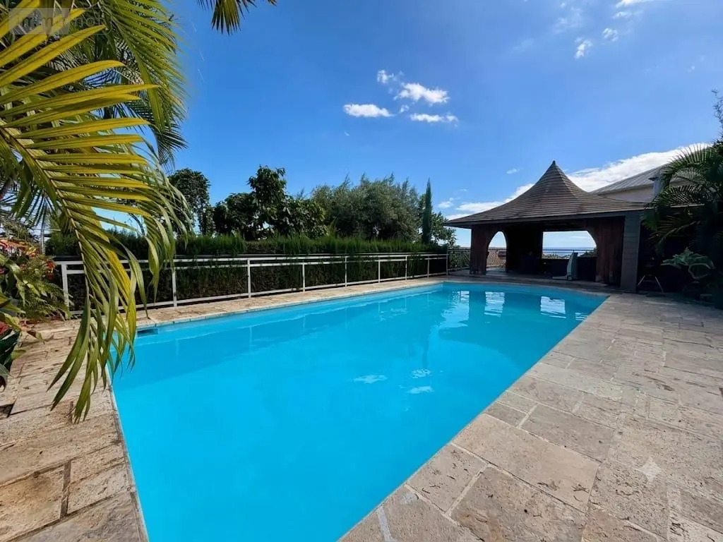 Maison a vendre Saint-Paul 97460 La Réunion 974 250 m2 1248000 euros 97409-331 003