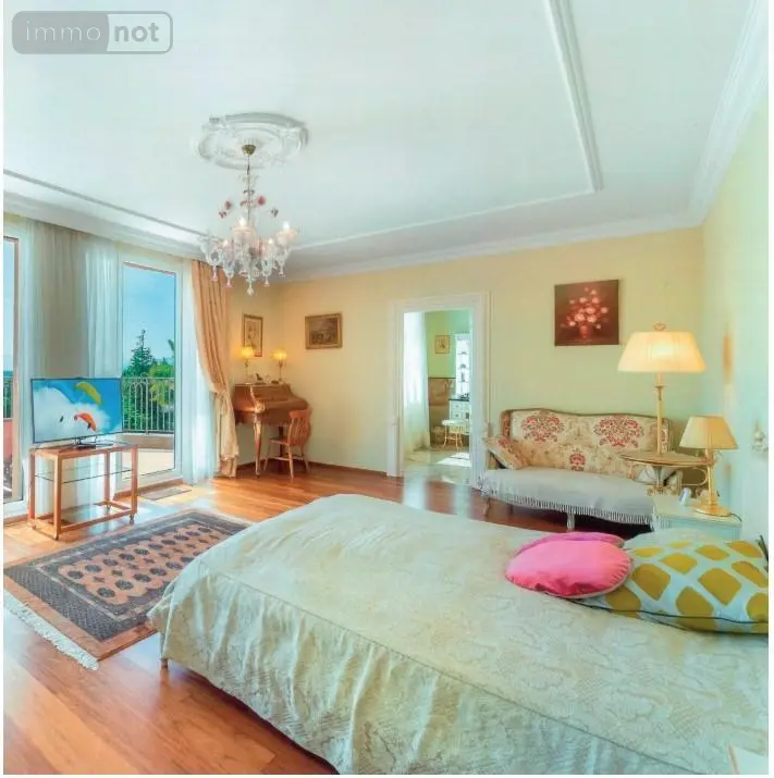 Propriete a vendre Divonne-les-Bains 01220 Ain 01 900 m2 16 pièces 10400000 euros 01047-663 008