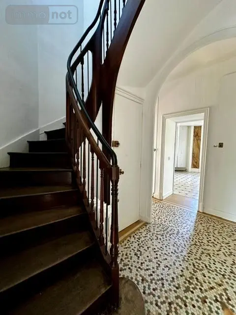 Maison a vendre Angers 49100 Maine-et-Loire 49 250 m2 9 pièces 550200 euros 49009-1424 004