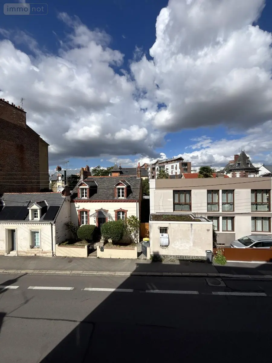Location appartement Rennes 35700 Ille-et-Vilaine 35 37 m2 2 pièces 722 euros 35018-L1357 016