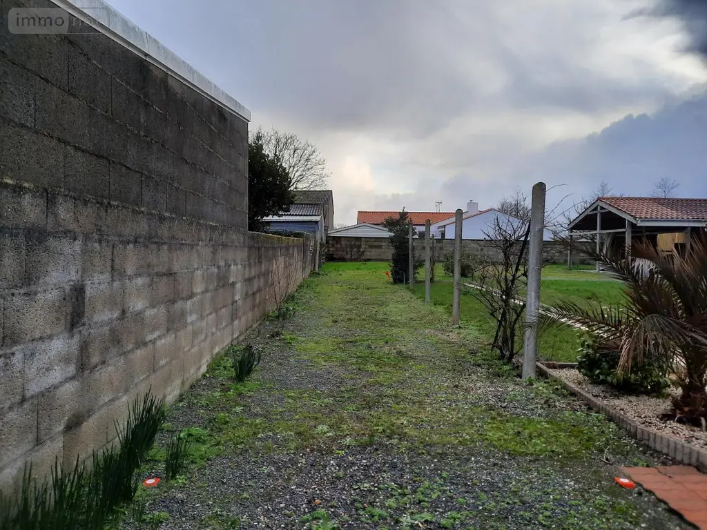 Terrain a batir a vendre Falleron 85670 Vendée 85 38100 euros 85091-5082 004