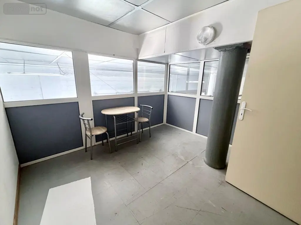 Location fonds et murs commerciaux Châlons-en-Champagne 51000 Marne 51 475 m2 2110 euros 51067-L74 011