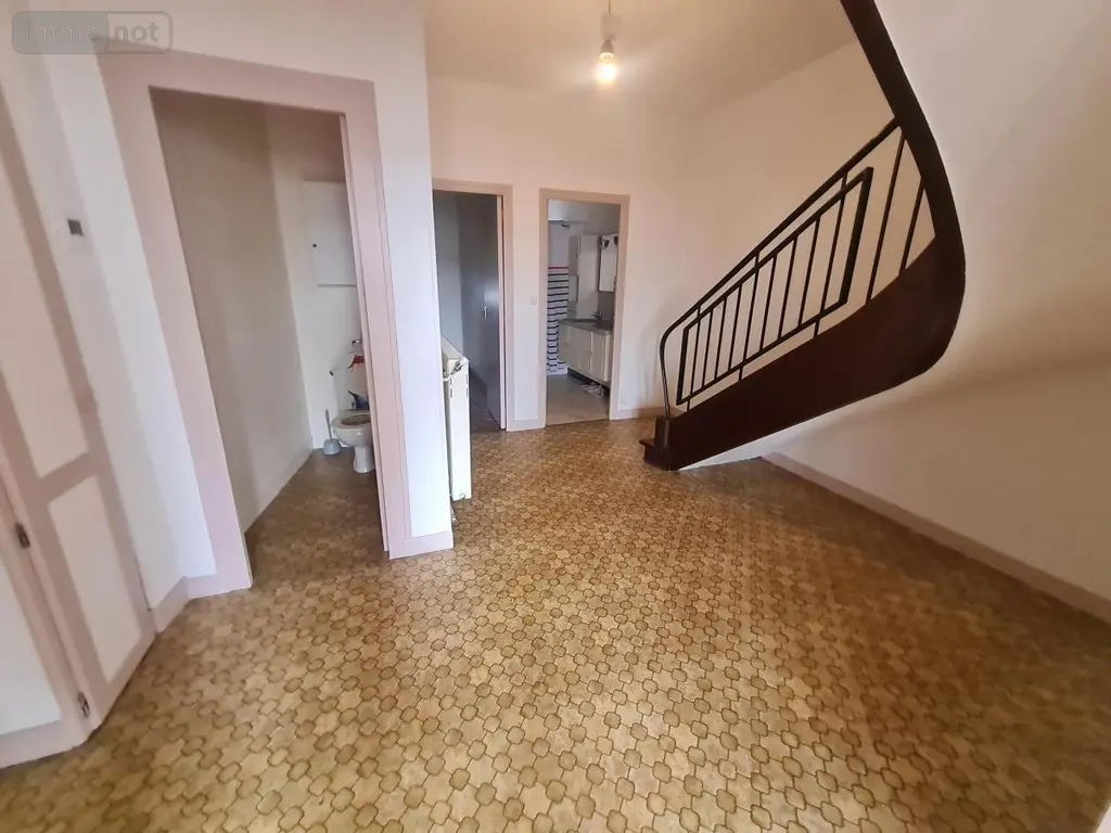 Location appartement Montoire-sur-le-Loir 41800 Loir-et-Cher 41 110 m2 4 pièces 650 euros 41059-L28 002