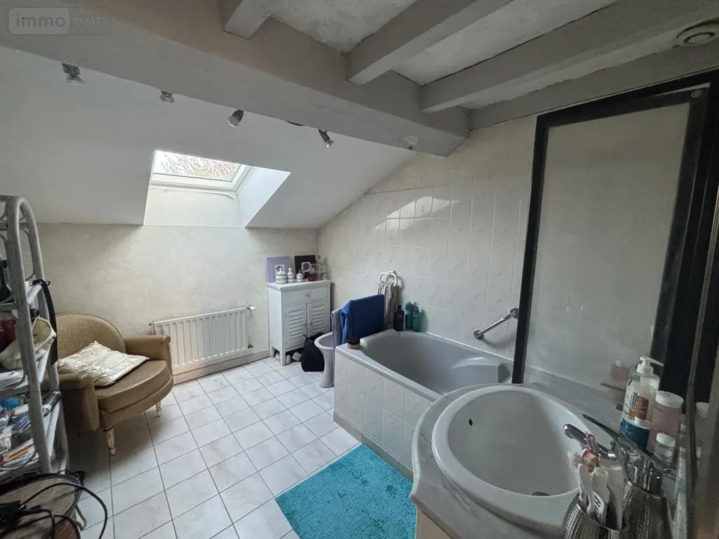 Maison a vendre Longué-Jumelles 49160 Maine-et-Loire 49 136 m2 6 pièces 277380 euros 49037-1193 009