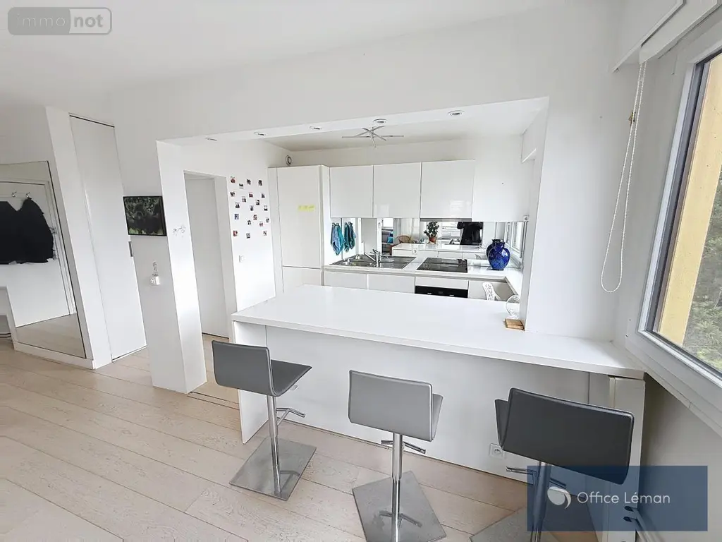 Appartement a vendre Ferney-Voltaire 01210 Ain 01 126 m2 6 pièces 470000 euros 01047-829 009