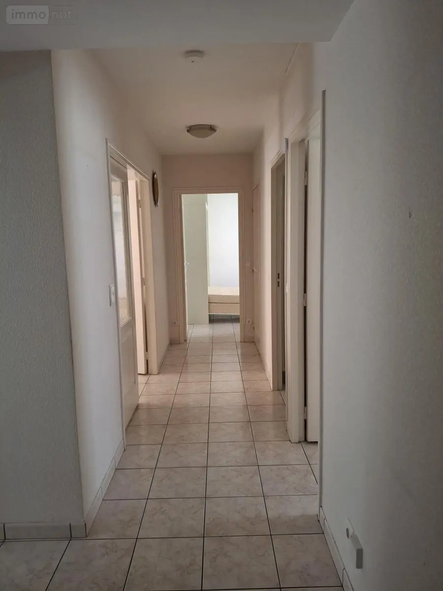 Location appartement Vichy 03200 Allier 03 78 m2 3 pièces 980 euros 03019-L124 002