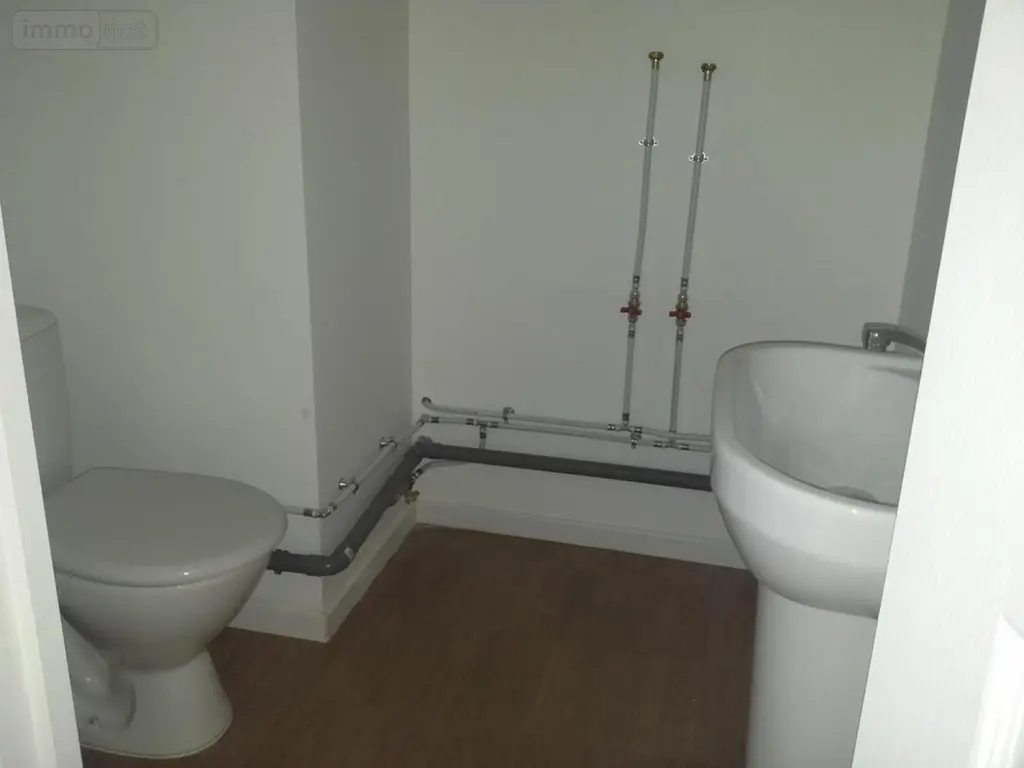 Location fonds et murs commerciaux Orbec 14290 Calvados 14 56 m2 550 euros 14058-L10 007