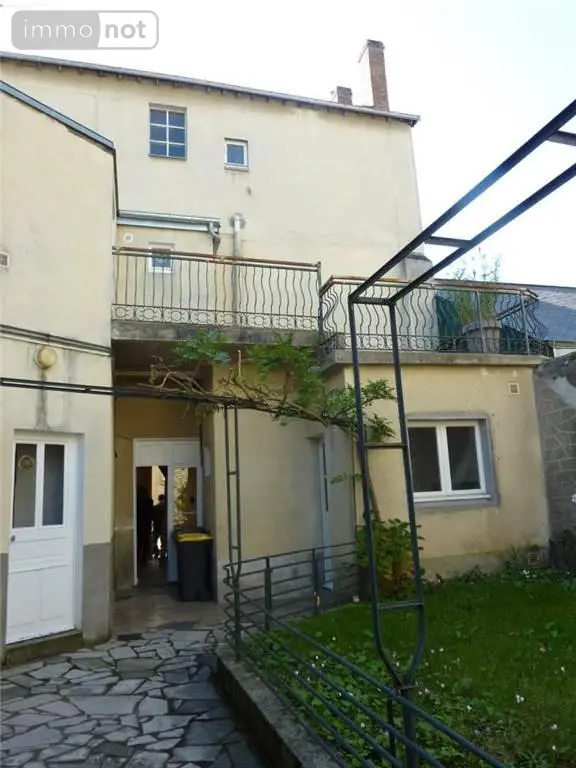 Location appartement Laval 53000 Mayenne 53 27 m2 300 euros 53007-L325 002