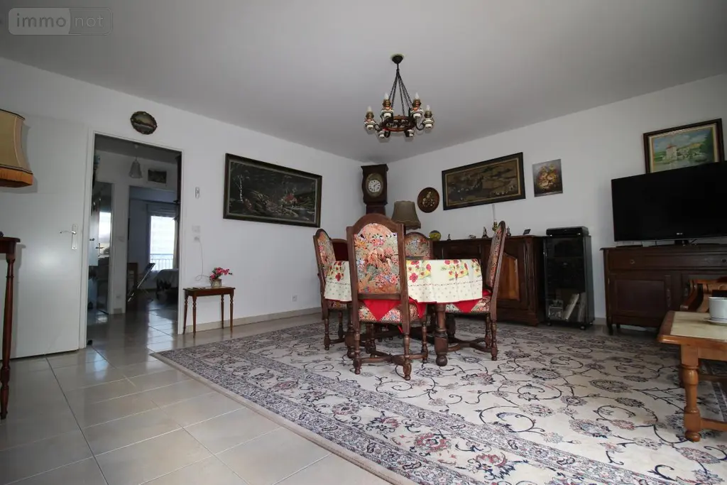 Appartement a vendre Ozoir-la-Ferrière 77330 Seine-et-Marne 77 67 m2 2 pièces 270400 euros 94029-276 009