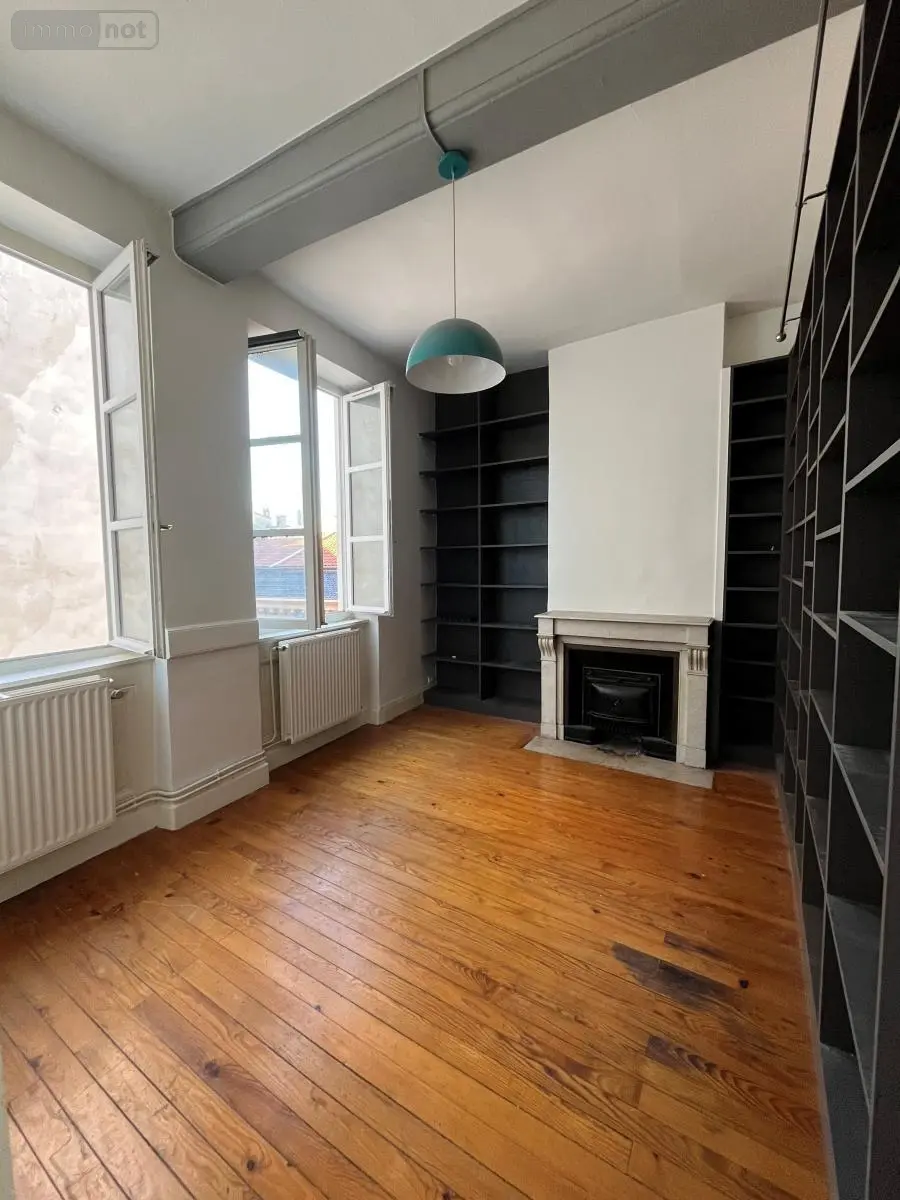 Appartement a vendre Lyon 1er Arrondissement 69001 Rhône 69 60 m2 3 pièces 285600 euros 01070-1552 002