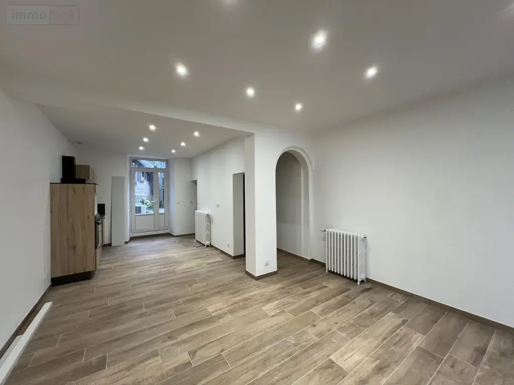 Location maison Cossé-le-Vivien 53230 Mayenne 53 90 m2 5 pièces 730 euros 53032-L361 001