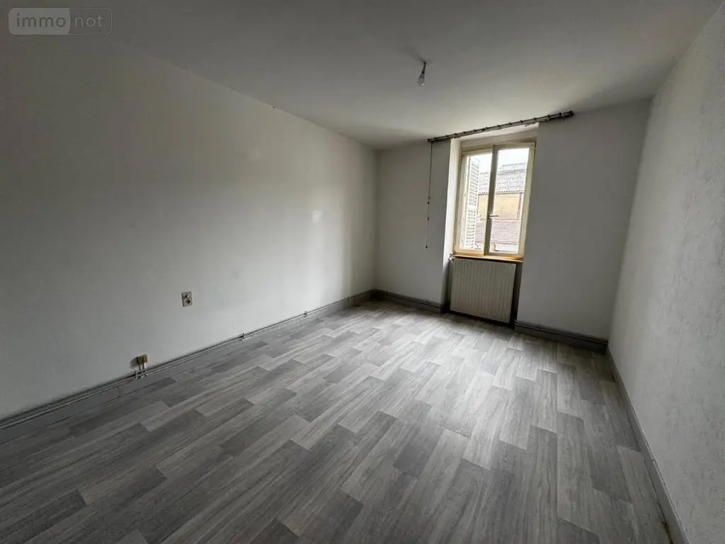 Location appartement Dole 39100 Jura 39 76 m2 2 pièces 595 euros 39033-L627 003