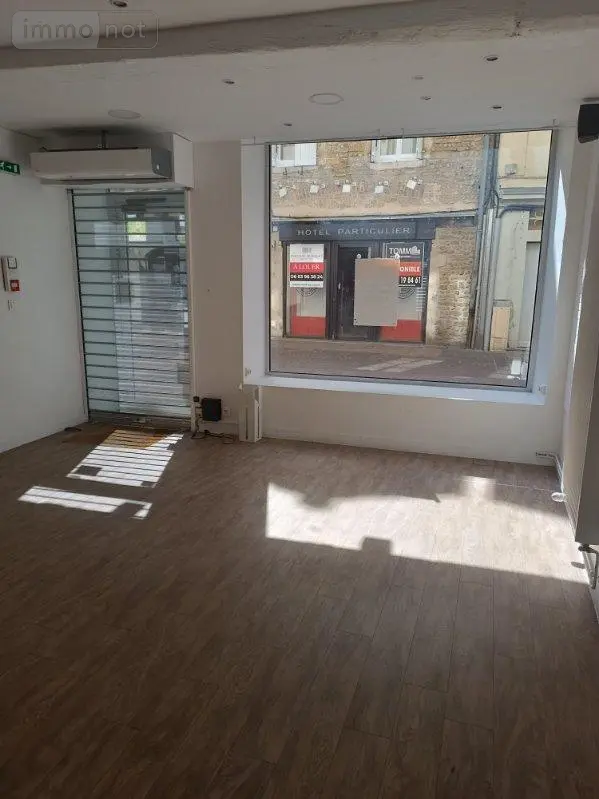 Location fonds et murs commerciaux Bourg-en-Bresse 01000 Ain 01 80 m2 720 euros 01083-L156 002